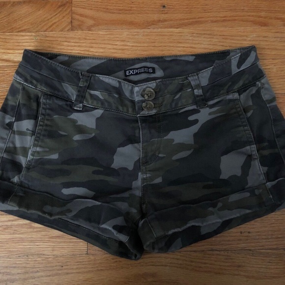 Free People Pants - Camo Shorts